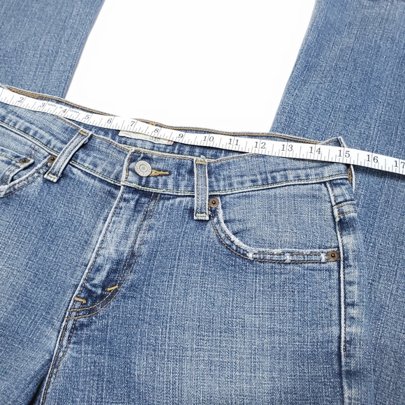 Women's Levi's 515 Boot Cut Jeans (6) - Picture 6 of 7